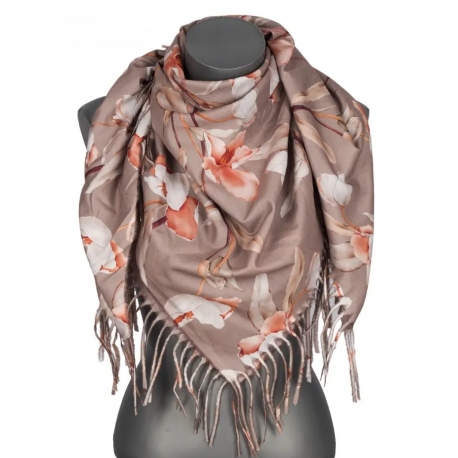 Chusta damska przejściowa w KWIATY na prezent z frędzlami RCC28-5 camel